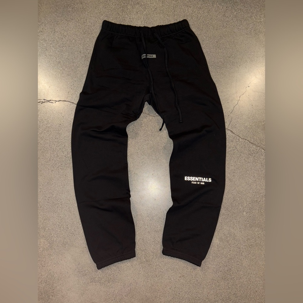 Fear of god essentials sweatpants black